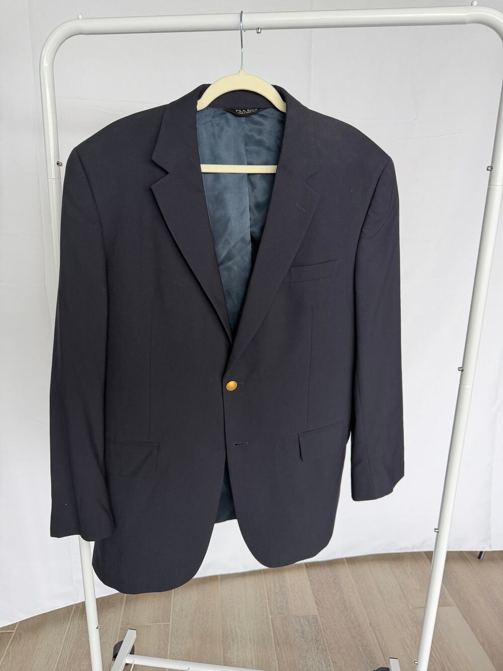 Jos. A. Bank Men’s Navy Blue 100% Wool Blazer 43R Gold Buttons Sport Coat